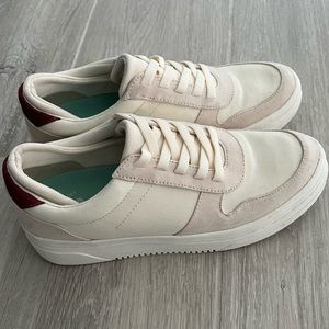 ⭐️🌴Dr Scholl’s Comfort Sneakers